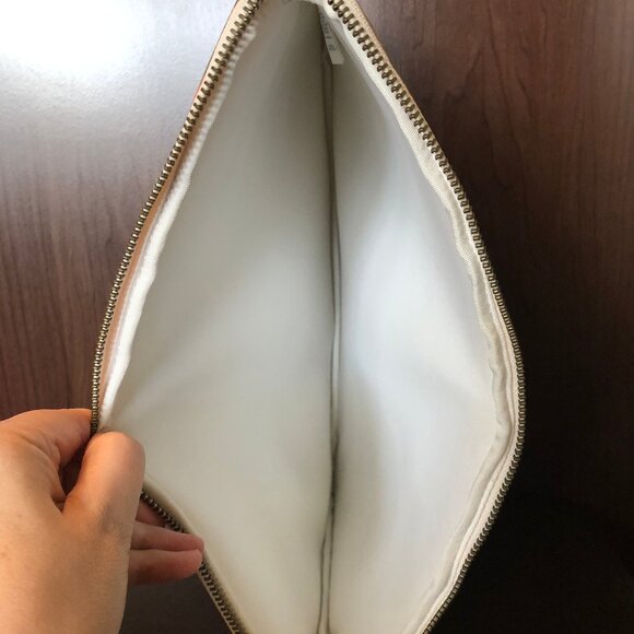 Cath Kidston Artist's View Laptop Sleeve - Picture 7 of 7